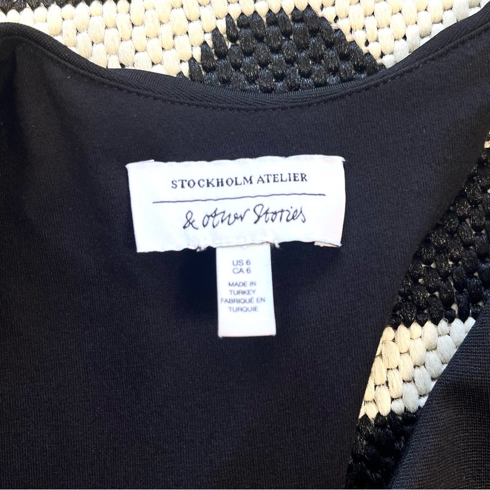 & Other Stories One Shoulder Cutout Long Sleeve Maxi Dress in Black Size 6 - Picture 14 of 15